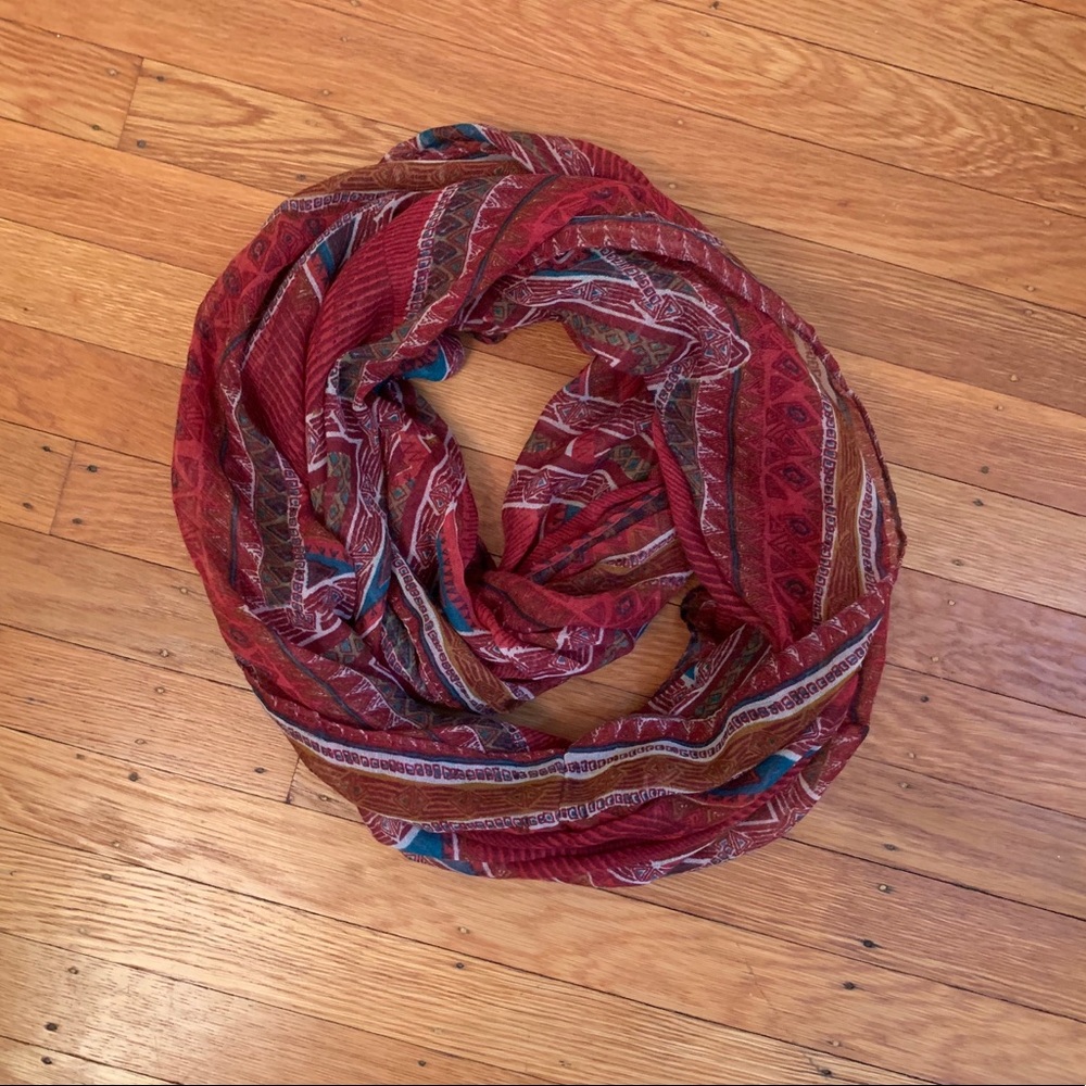 Geometric Infinity Scarf